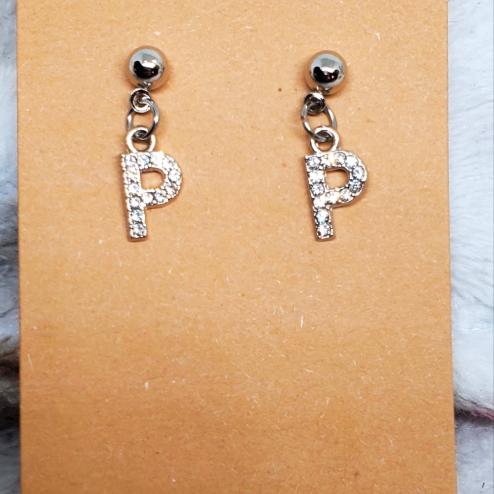 7/$10 P Initial Earrings, New